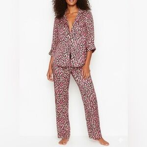 Victoria's Secret Pink Leopard Heart Pajama Set